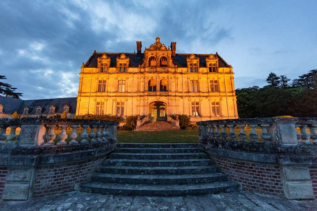 Chateau De La Bourdaisiere Монлюис-сюр-Лоар Екстериор снимка